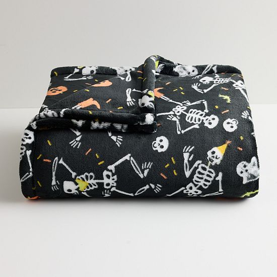 The Big One® Halloween Oversized Supersoft Plush Throw Blanket