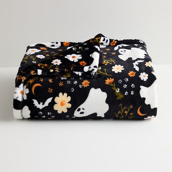 The Big One® Halloween Oversized Supersoft Plush Throw Blanket