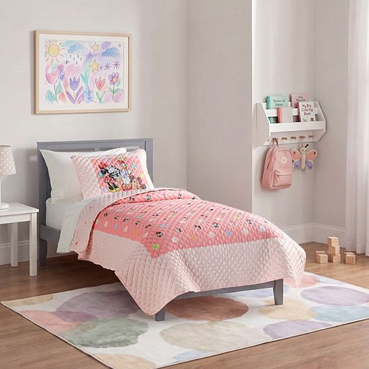 Disney's Minnie Mouse Quilt Set By The Big One®